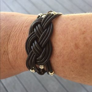 Celtic knot leather bracelet size 7 NEW